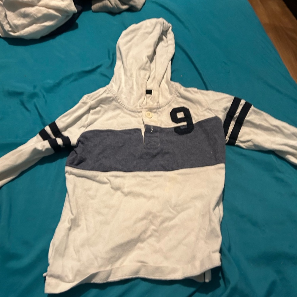 I’m selling a hoodie